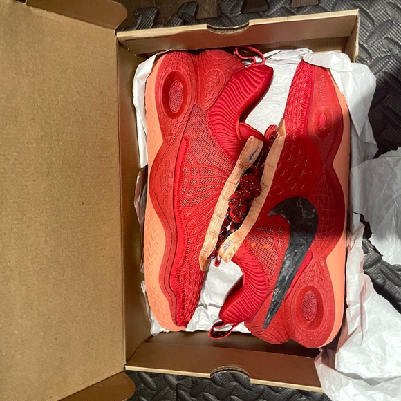 Nike Cosmic Unity TB
University Red ds - Picture 1 of 7